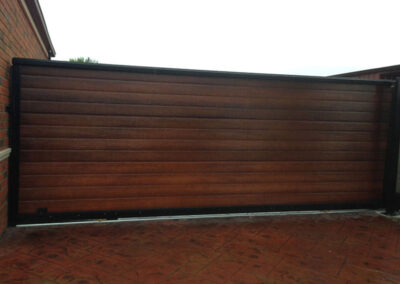 wooden-driveway-gates-melbourne